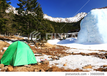 Yatsugatake Akadake礦泉水獨奏帳篷在早春 Yatsugatake Akadake礦泉水獨奏帳篷在早春 39800006