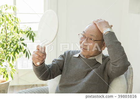 Senior male 39803816