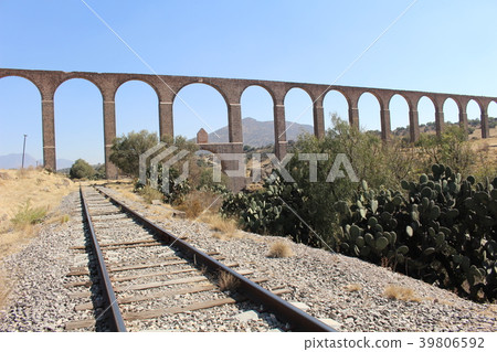 World Heritage · Tembureke Suidobashi and Railway Mexico 39806592