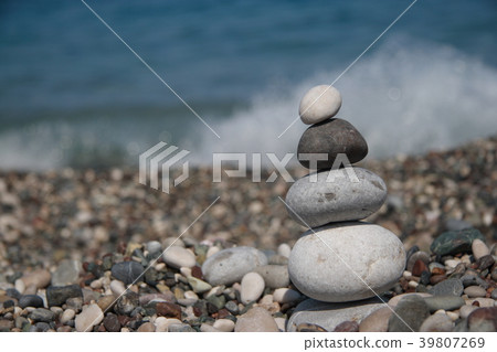 Stones on the seashore Stones on the seashore 39807269