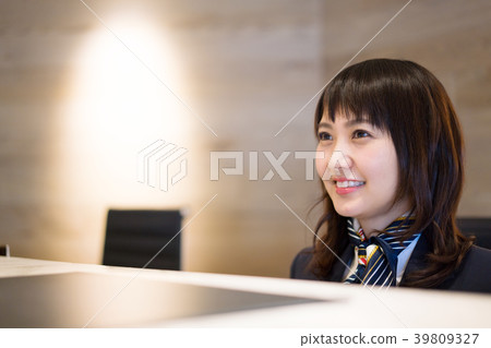  接待處接待窗口 39809327