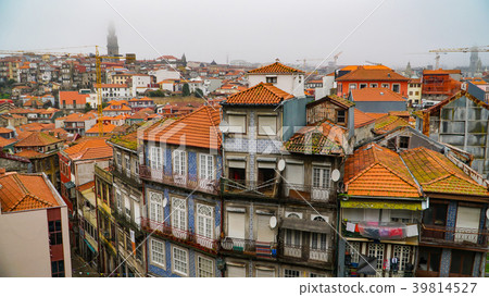 Porto, Portugal, circa 2018 Porto, Portugal, circa 2018 39814527