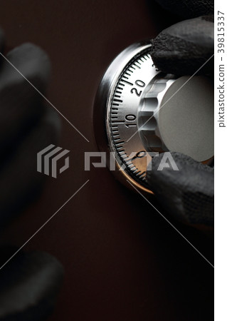 Crime (a robbery thief illegal perpetrator villain theft gloves disguise suspicion a criminal case criminal criminal robbery) Crime (a robbery thief illegal perpetrator villain theft gloves disguise suspicion a criminal case criminal criminal robbery) 39815337