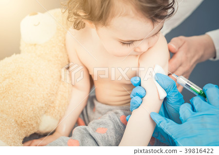 Vaccination little girl. Vaccination little girl. 39816422