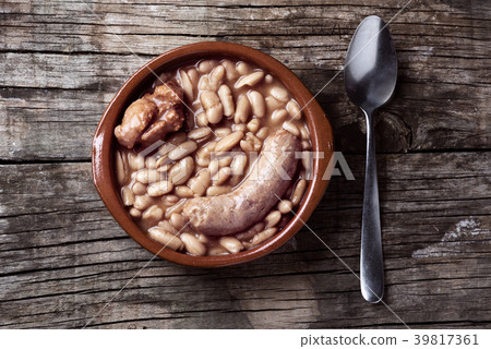 cassoulet de Castelnaudary, a French bean stew cassoulet de Castelnaudary, a French bean stew 39817361