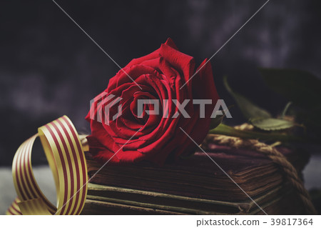 red rose, book and Catalan flag red rose, book and Catalan flag 39817364