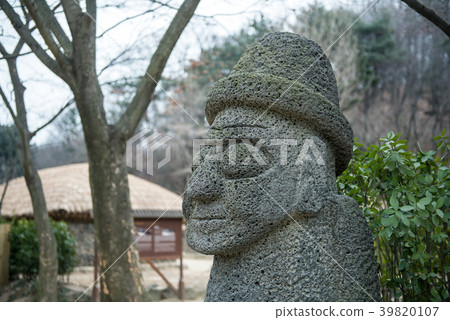 Jeju Island, Doluhubang, Yongin Folk Village 39820107
