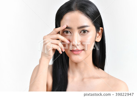 The concept of healthy beauty woman. Beautiful women keep health 39822947