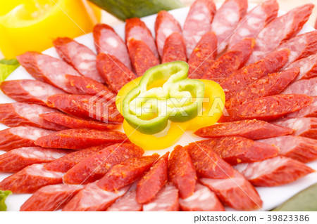 Saausages and vegetables Saausages and vegetables 39823386