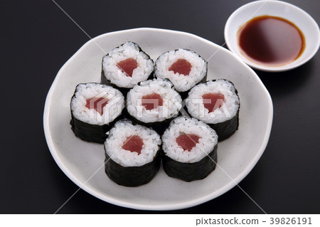 Iron rolled wrapping Iron rolled wrapping 39826191