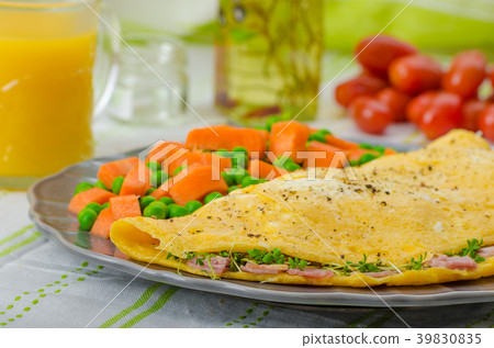 Ham and cheese omelette , healthy vegetable Ham and cheese omelette , healthy vegetable 39830835