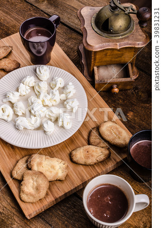 Homemade hot chocolate, homemade butter cookies Homemade hot chocolate, homemade butter cookies 39831231