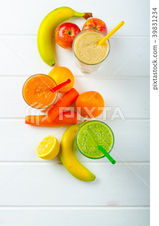 Smoothie day, time for healthy drink Smoothie day, time for healthy drink 39831234