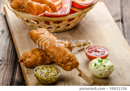 Homade Corn dog 39831336