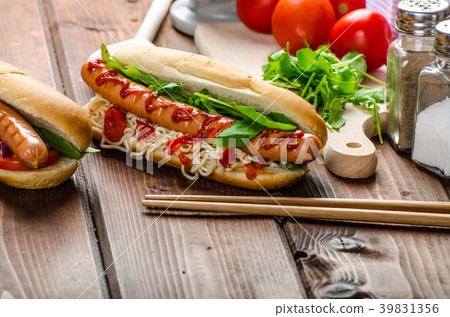 Variation on the red hot dogs Variation on the red hot dogs 39831356