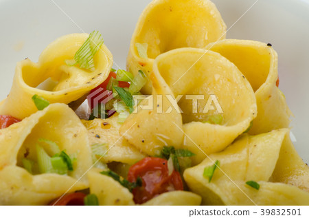Homemade tortellini Homemade tortellini 39832501