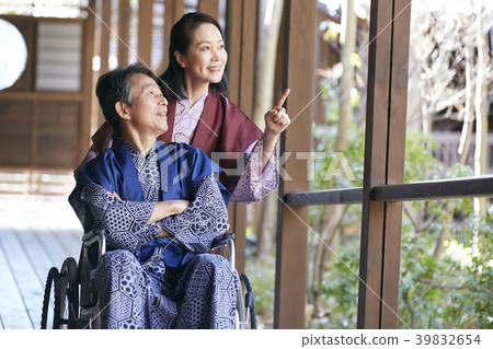 Nursing care image 39832654