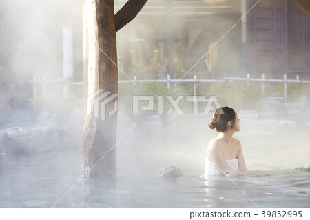 Hot spring woman portrait 39832995