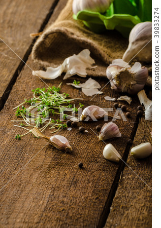 Domestic bio garlic - Czech, spices and fresh microgreens Domestic bio garlic Domestic bio garlic - Czech, spices and fresh microgreens Domestic bio garlic 39833274