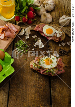 Smoked ham sandwich, rustic bread 39833345