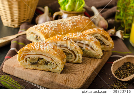 Roll out puff pastry stuffed Roll out puff pastry stuffed 39833716