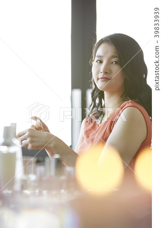 Female beauty image Female beauty image 39833939