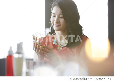 女性美的形象 39833965