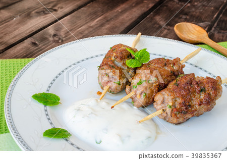 Beef kebab with with couscous 39835367