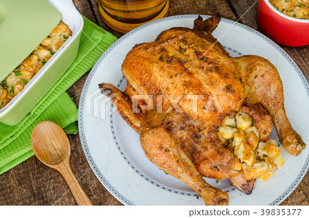 Grilled chicken stuffed with czech beer 39835377