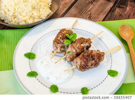 Beef kebab with with couscous 39835407