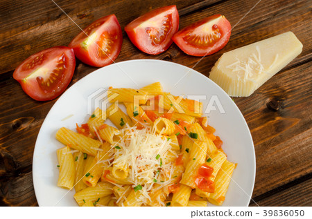 Pasta arrabiata 39836050