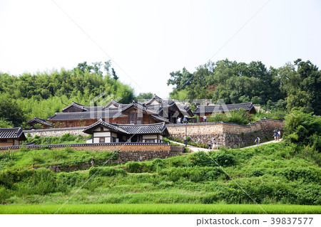 Yangdong Folk Village, Gyeongju City, Gyeongbuk Province Yangdong Folk Village, Gyeongju City, Gyeongbuk Province 39837577