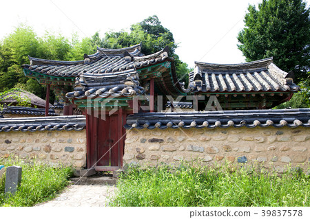 Yangdong Folk Village, Gyeongju City, Gyeongbuk Province 39837578
