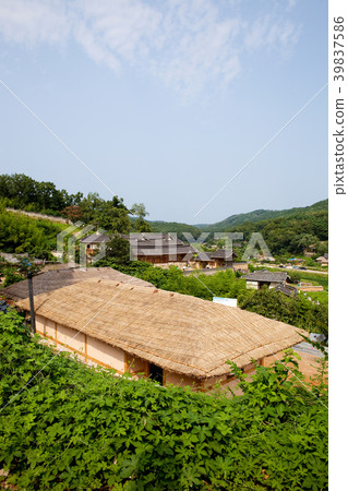Yangdong Folk Village, Gyeongju City, Gyeongbuk Province 39837586