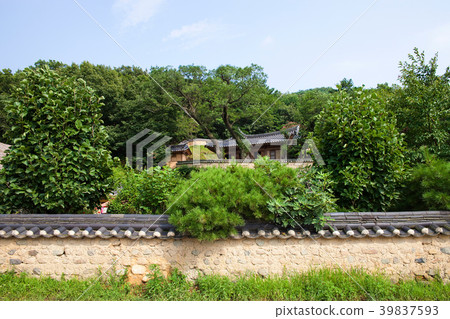 Yangdong Folk Village, Gyeongju City, Gyeongbuk Province 39837593