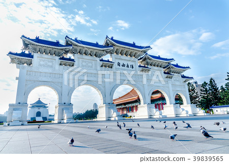 中正紀念堂與鴿子 Chiang Kai-shek Memorial Hall 中正記念堂とハト 中正紀念堂與鴿子 Chiang Kai-shek Memorial Hall 中正記念堂とハト 39839565