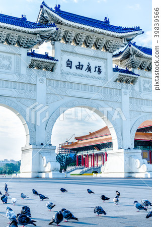 中正紀念堂與鴿子 Chiang Kai-shek Memorial Hall 中正記念堂とハト 中正紀念堂與鴿子 Chiang Kai-shek Memorial Hall 中正記念堂とハト 39839566