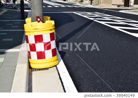 Asphalt pavement 39840149