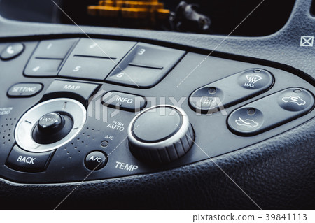 the controller of the air conditioner in the car the controller of the air conditioner in the car 39841113