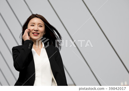 Business woman, phone, communication Business woman, phone, communication 39842017