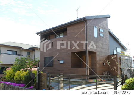 A house A house 39842272