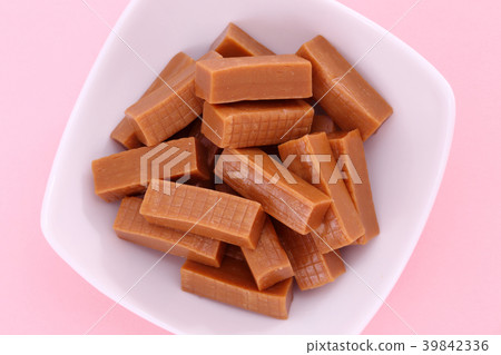 caramel 39842336