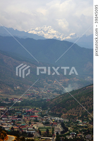 Cityscape of Bhutan Himalayas and Thimphu 39845095