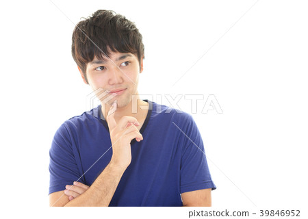 一個微笑的男性 39846952