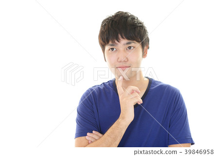 A smiling male 39846958