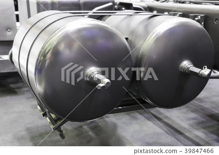 Air tanks for brake system 39847466