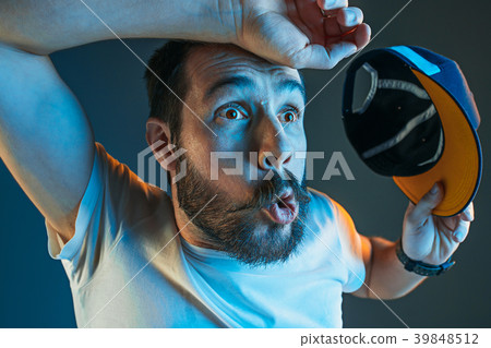 The surprised and screaming man The surprised and screaming man 39848512