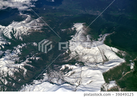 View from plane to snow capped peaks of Caucasus 39849125