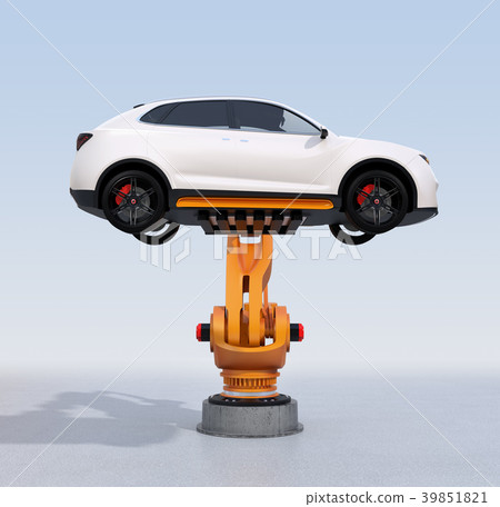 運載在淺蘭的背景的一個大工業機器人的旁邊圖像一輛白色SUV。智能工廠的概念 39851821