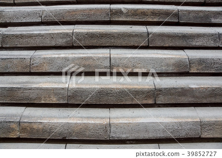 Stair step front view . 39852727